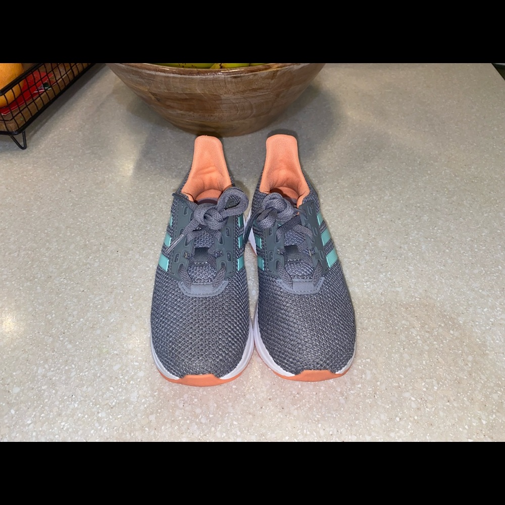 Girls adidas tennis shoes